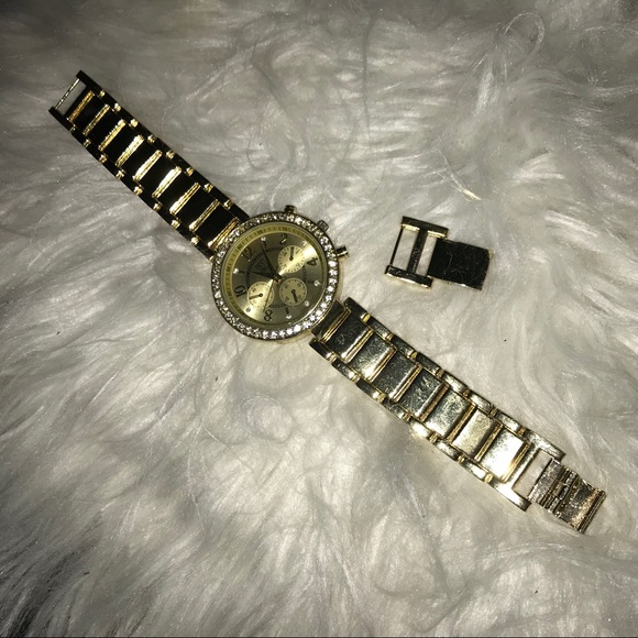 NY&C Gold Watch with Diamonds, Extension & Case. - Picture 2 of 6